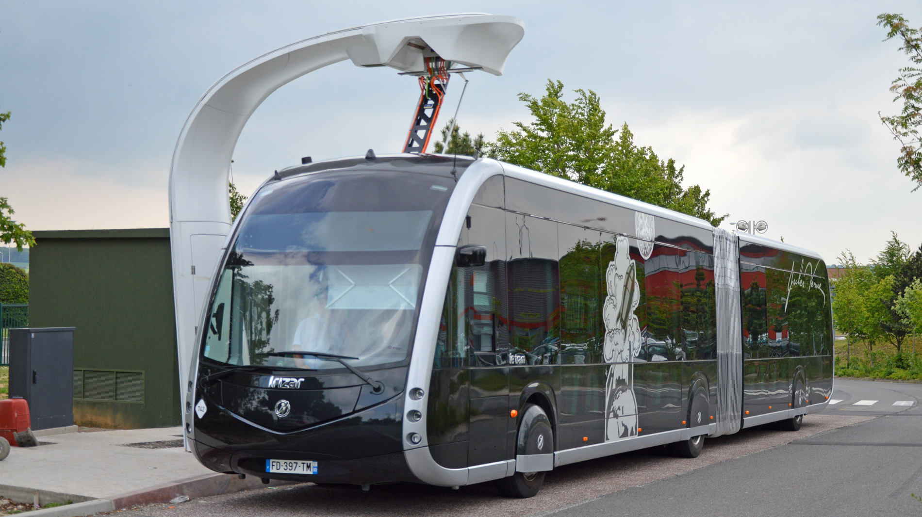 Bus électriques en panne, Amiens rachète des bus diesel d’occasion: le fiasco continue